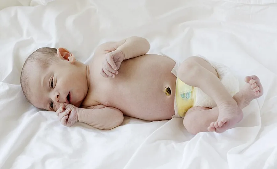 Huggies Newborn Diapers (24 pcs)
